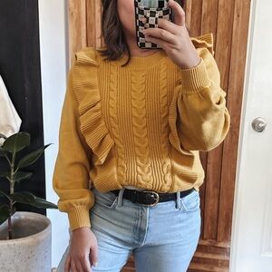 dRA Los Angeles Yellow Ruffle Knitted Sweater. Size M